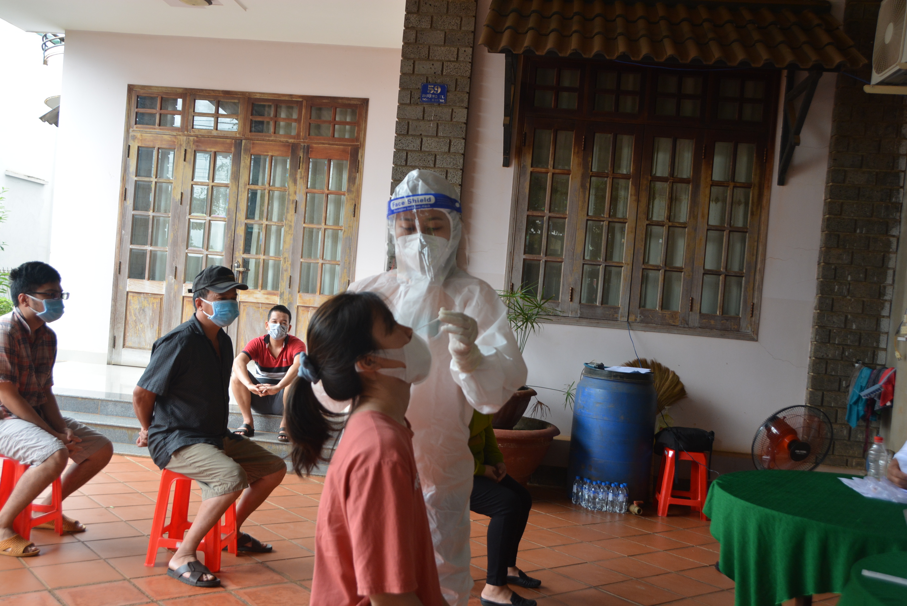 TP. Buôn Ma Thuột kịp thời bóc tách F0 ra khỏi cộng đồng qua xét nghiệm sàng lọc diện rộng