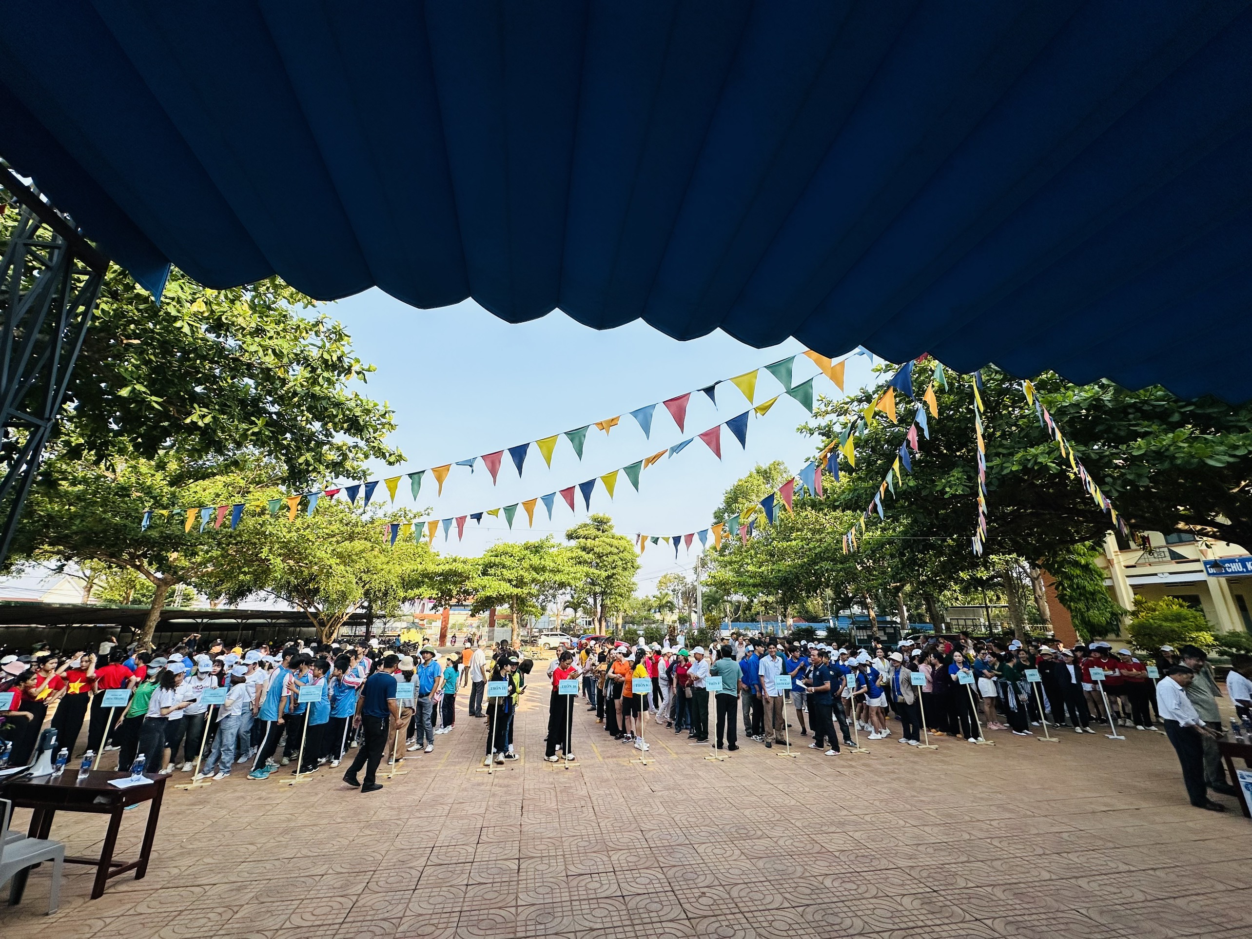 UBND xã Hòa Thắng tổ chức Lễ phát động "Ngày chạy Olympic vì sức khỏe toàn dân" năm 2024