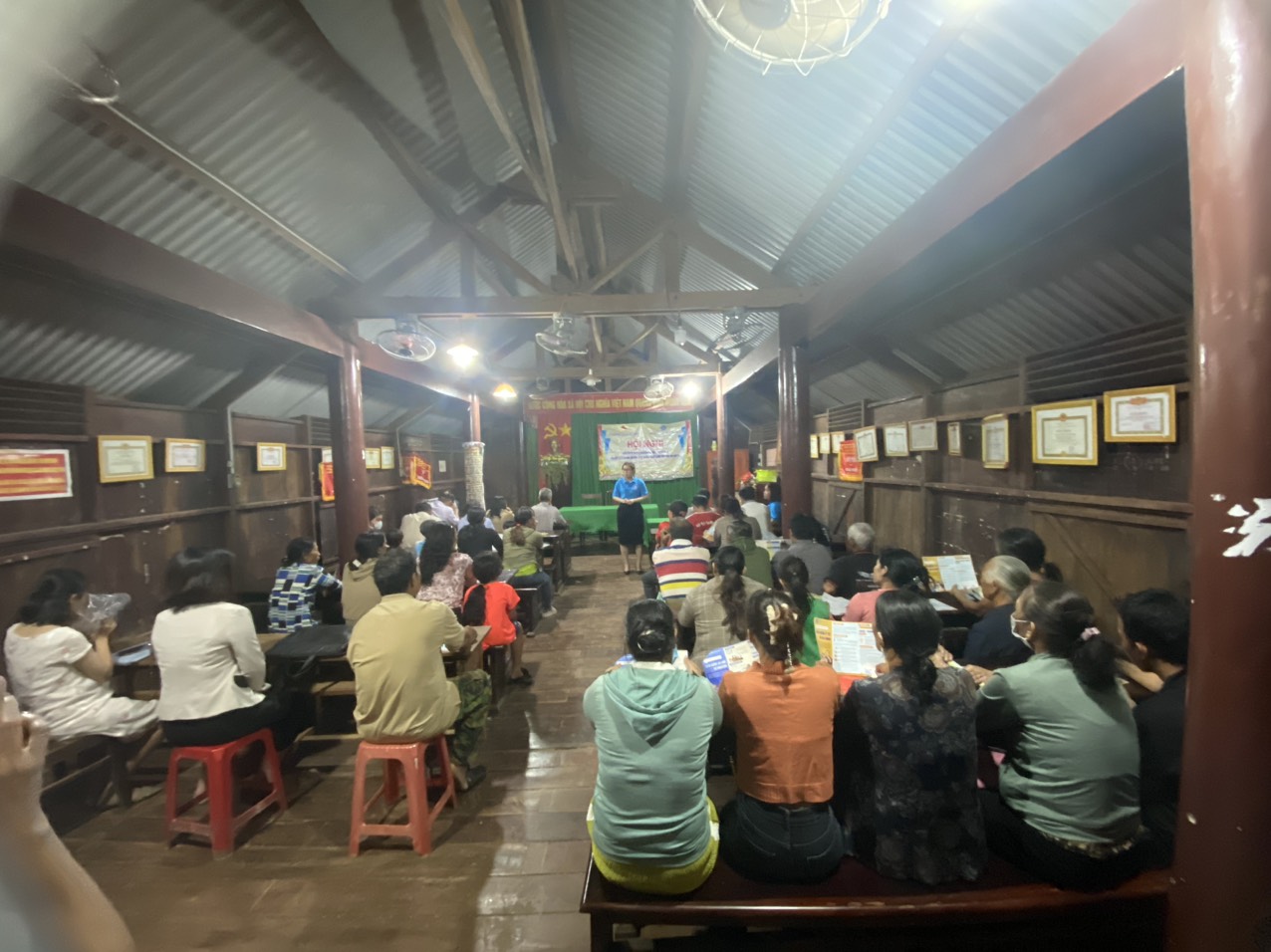 TUYÊN TRUYỀN CHÍNH SÁCH BHYT, BHXH TỰ NGUYỆN VÀ BHYT HỘ NÔNG NGHIỆP CÓ MỨC SỐNG TRUNG BÌNH TRÊN ĐỊA BÀN XÃ HÒA THẮNG