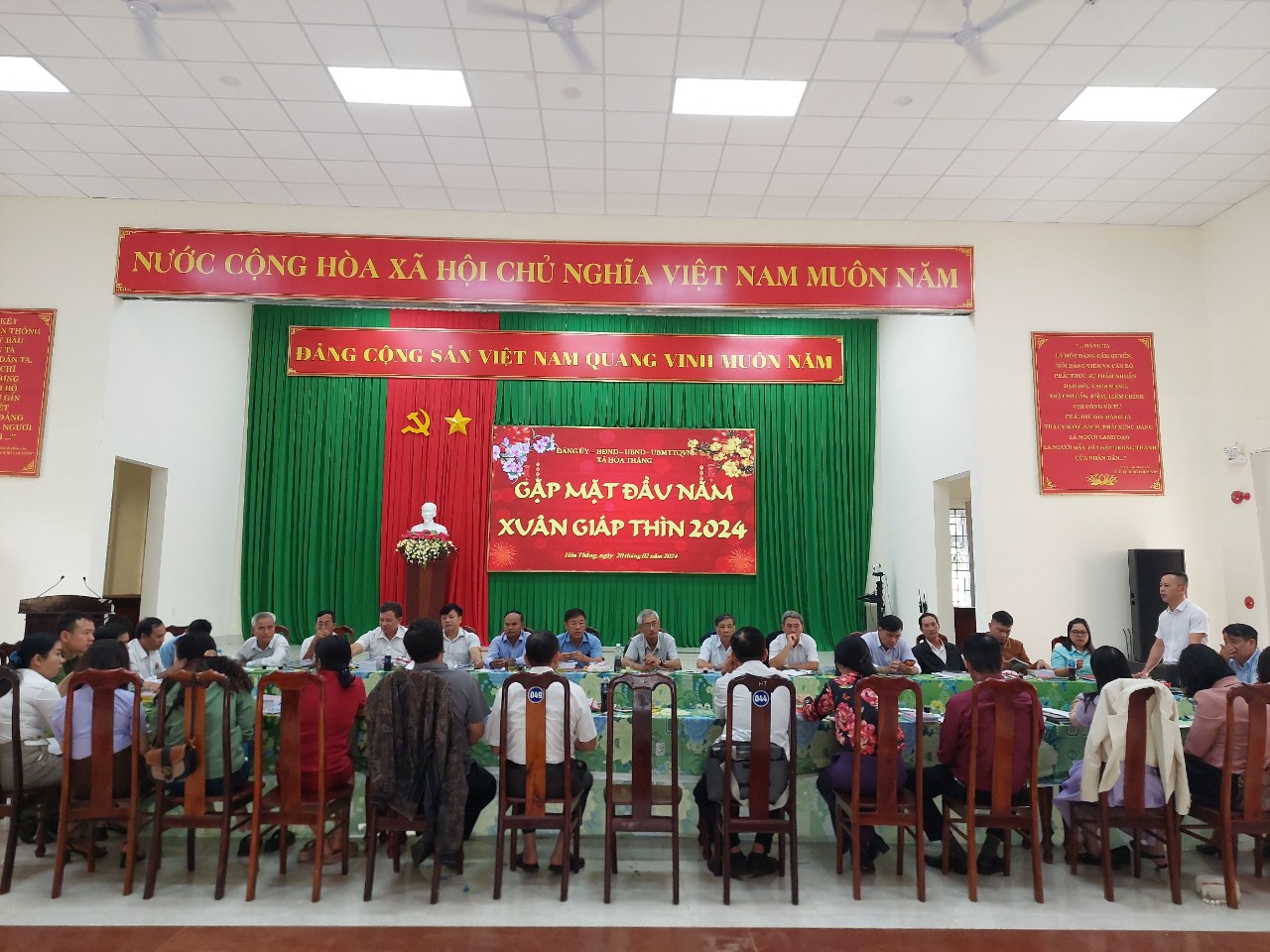 Đảng ủy xã Hòa thắng tổ chức Hội nghị gặp mặt đầu xuân giáp thìn và triển khai một số nhiệm vụ trọng tâm sau tết Nguyên đán