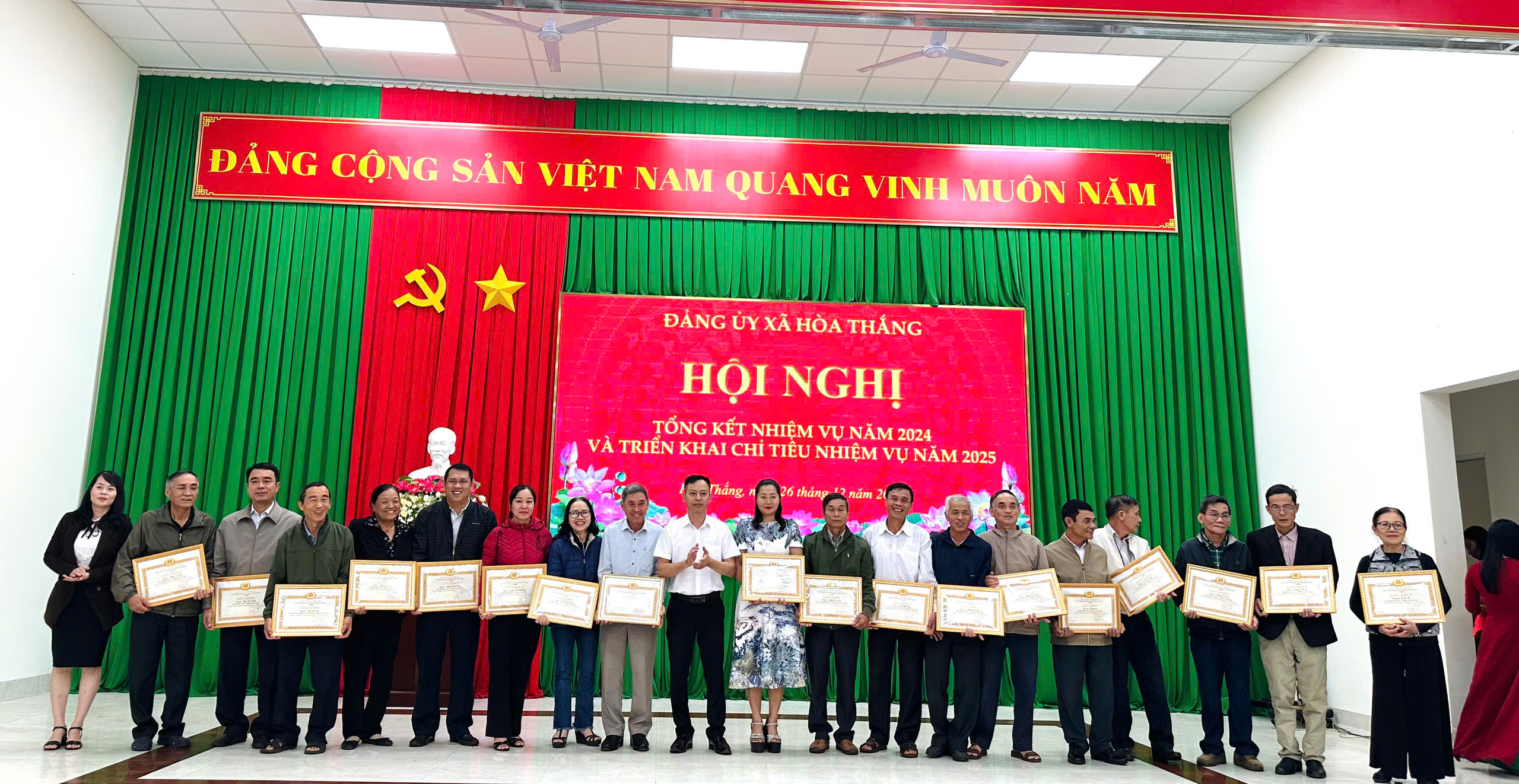 ĐẢNG ỦY XÃ HÒA THẮNG: TỔNG KẾT CÔNG TÁC NĂM 2024 VÀ TRIỂN KHAI NHIỆM VỤ NĂM 2025