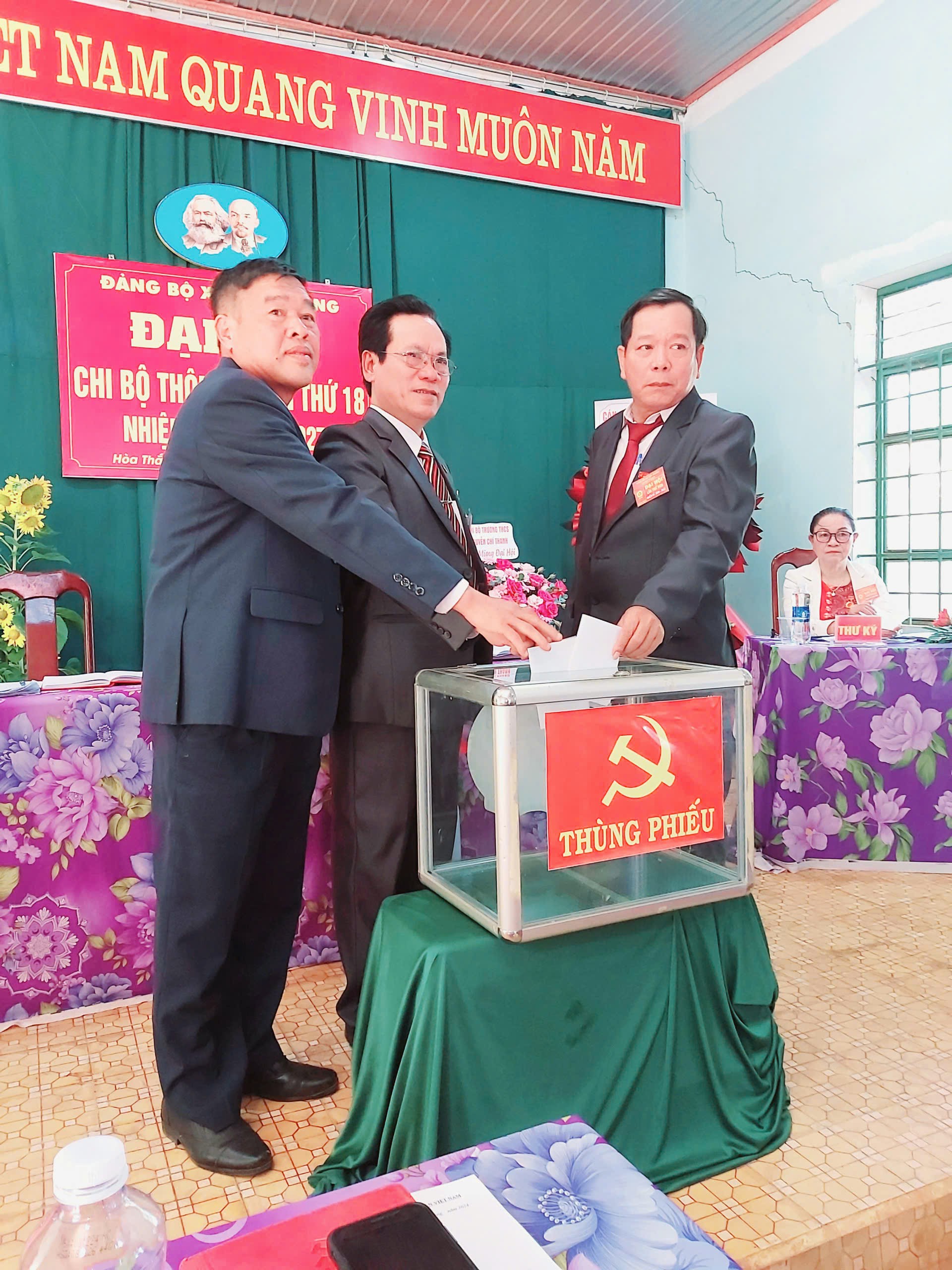 4c2bb3344c3ff061a92e