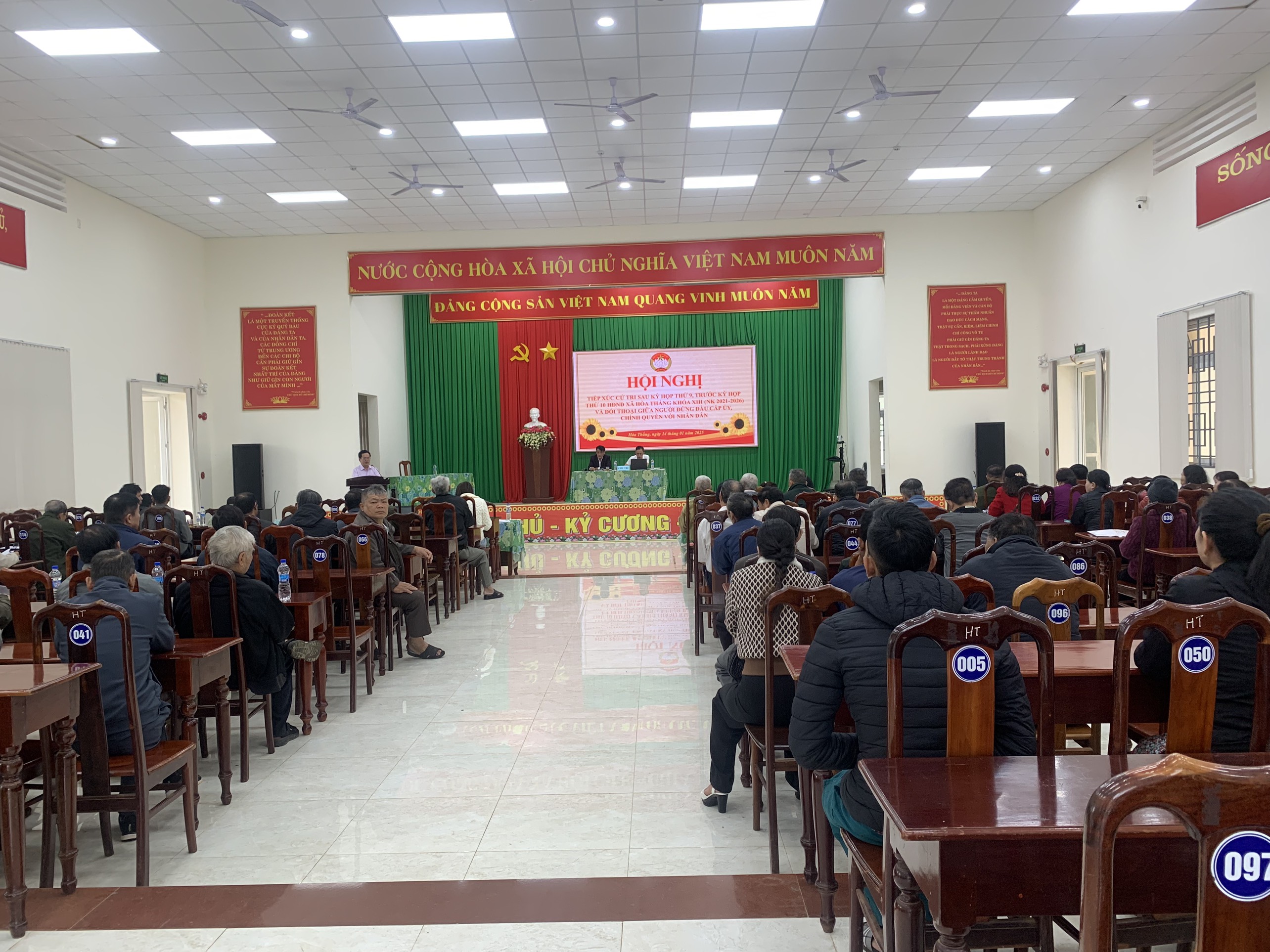 HỘI NGHỊ TIẾP XÚC CỬ TRI SAU KỲ HỌP THỨ CHÍN, HĐND XÃ HÒA THẮNG, KHÓA XIII, NHIỆM KỲ 2021-2026