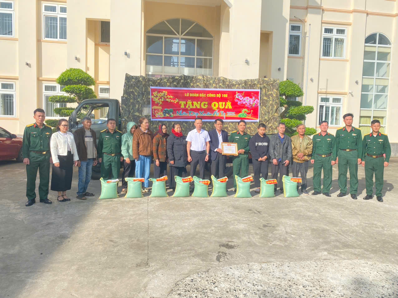 z6258877134374_4bc7e789b53717d913ed83a95293ac71