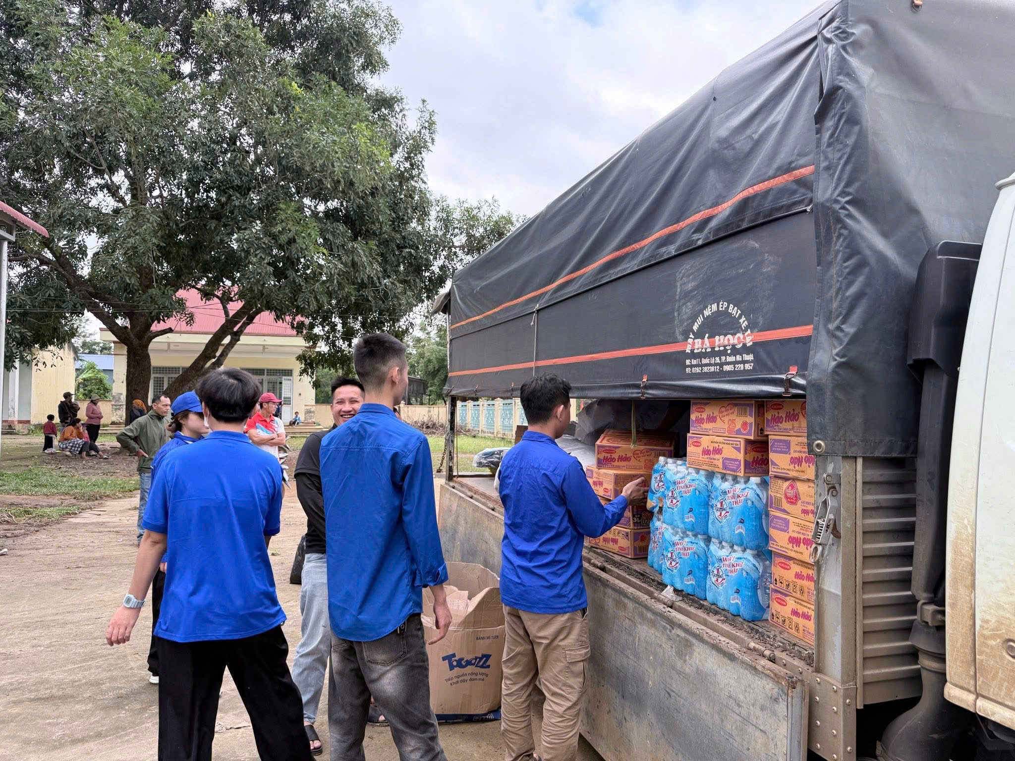 z7268453779704_3b2b241008eb10f57acb1c55c60ee140