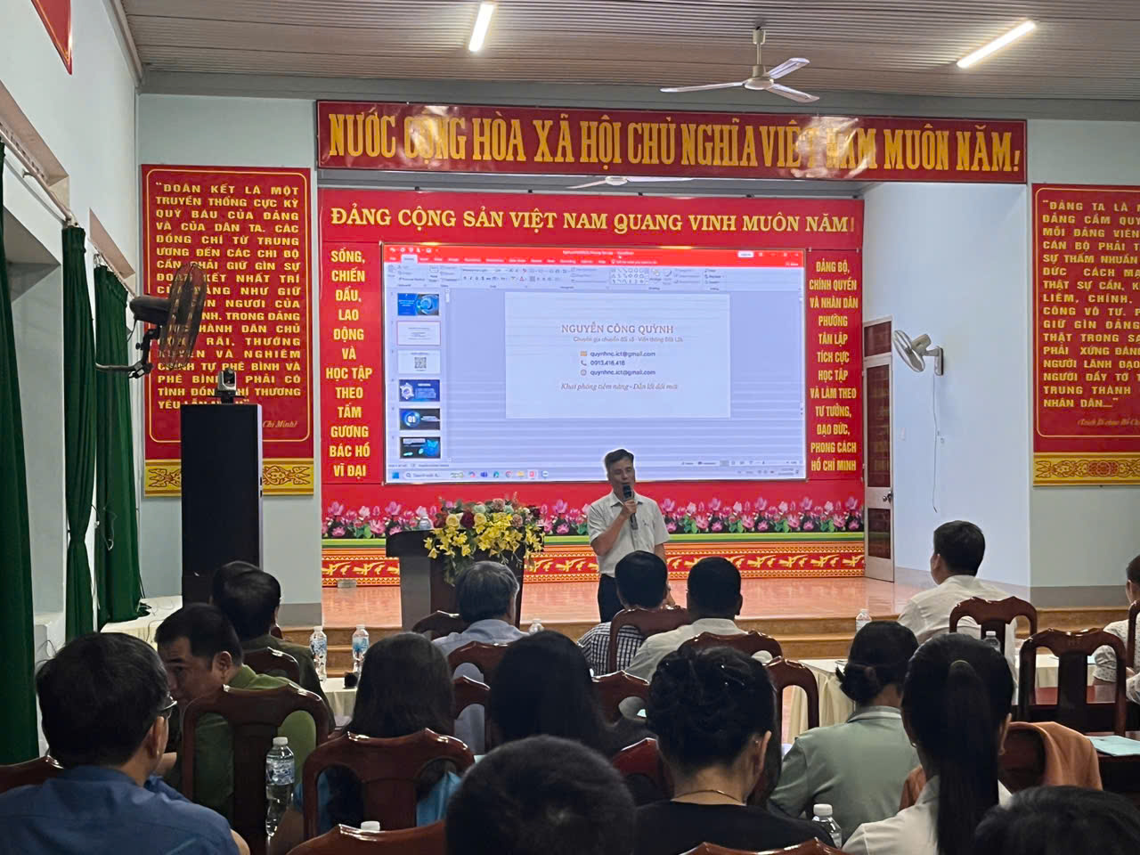 Tân Lập khai màn “Bình dân học vụ số”: Kỹ năng số đến từng buôn, từng ngõ