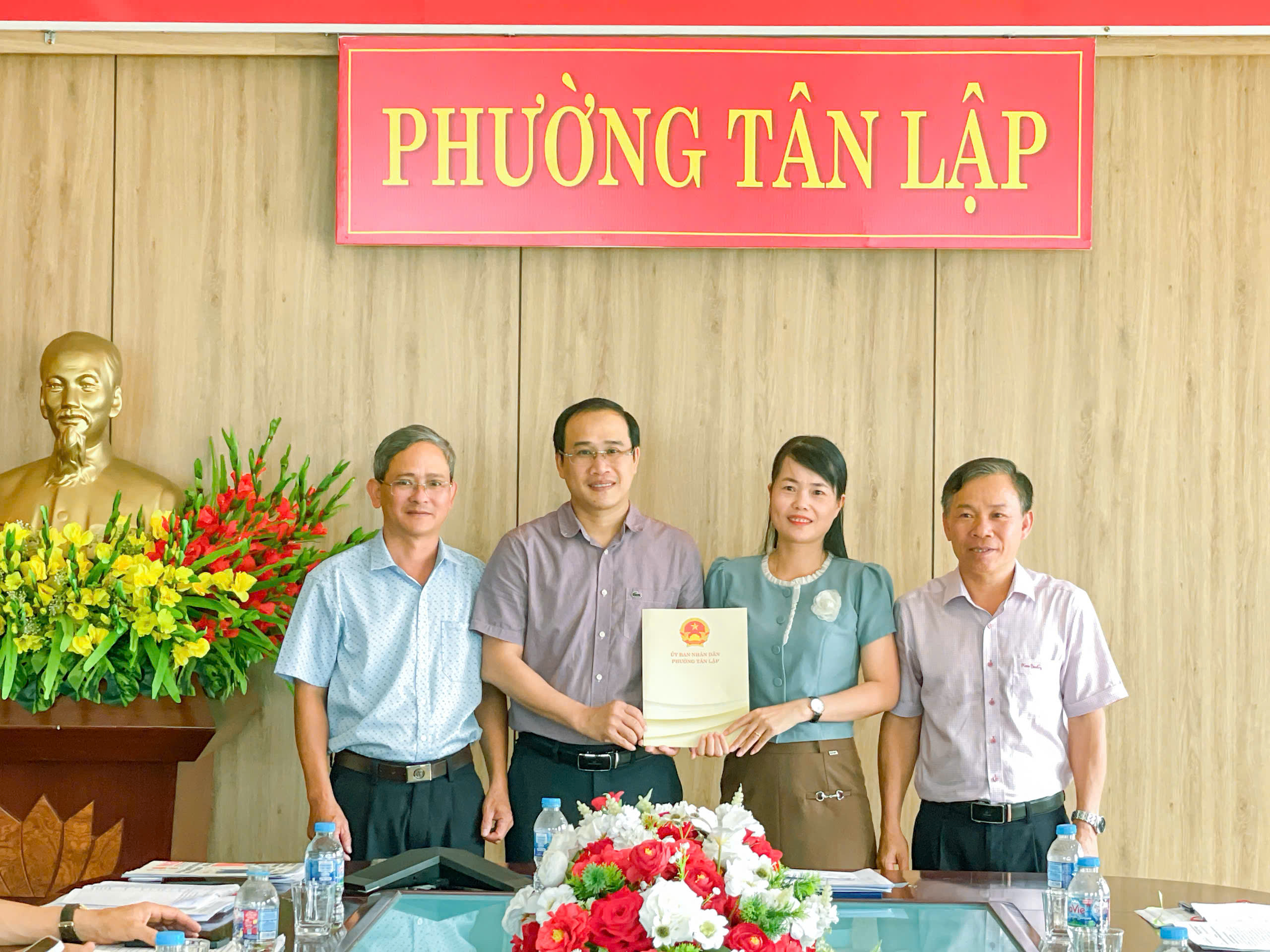 z7703863801252-114cfb5b0cbb96622caa521227797ca5