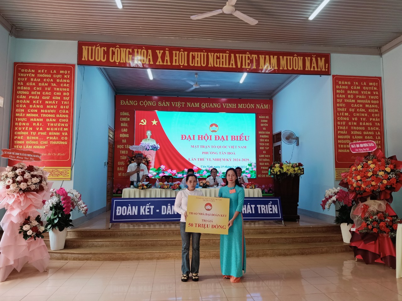 z5269536954308_f7ee18ffdd83b1c5156b80f1786a64f0