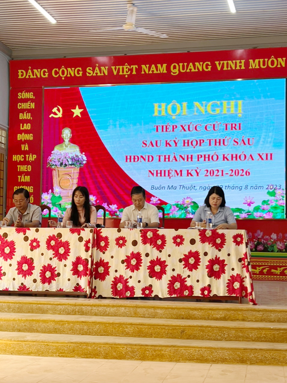 z4587699152866_f4ddfbf3944e79208ee2b53bf31696f9