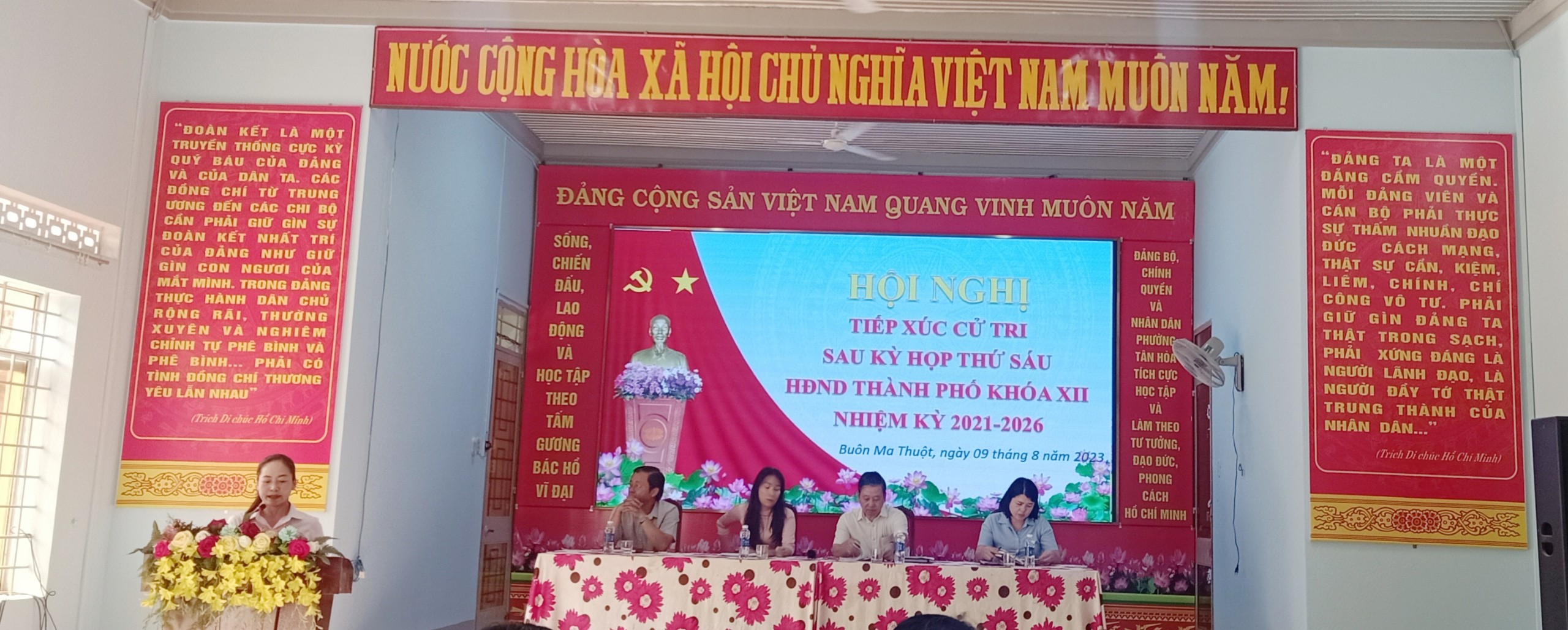 HỘI NGHỊ TIẾP XÚC CỬ TRI SAU KỲ HỌP THỨ 6 HĐND THÀNH PHỐ KHÓA XII, NHIỆM KỲ 2021 -2026
