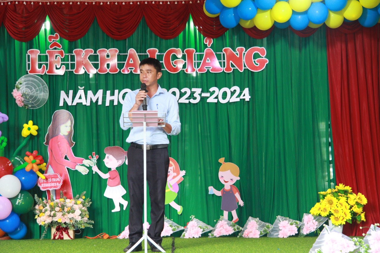 z4664381766940_aef2af9833079a56f4c4ad722d5908b8