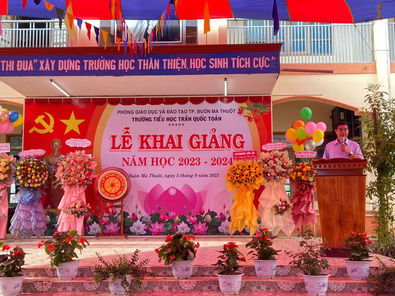 z4664975084866_7968046f65049feca7f081aa7e494f83