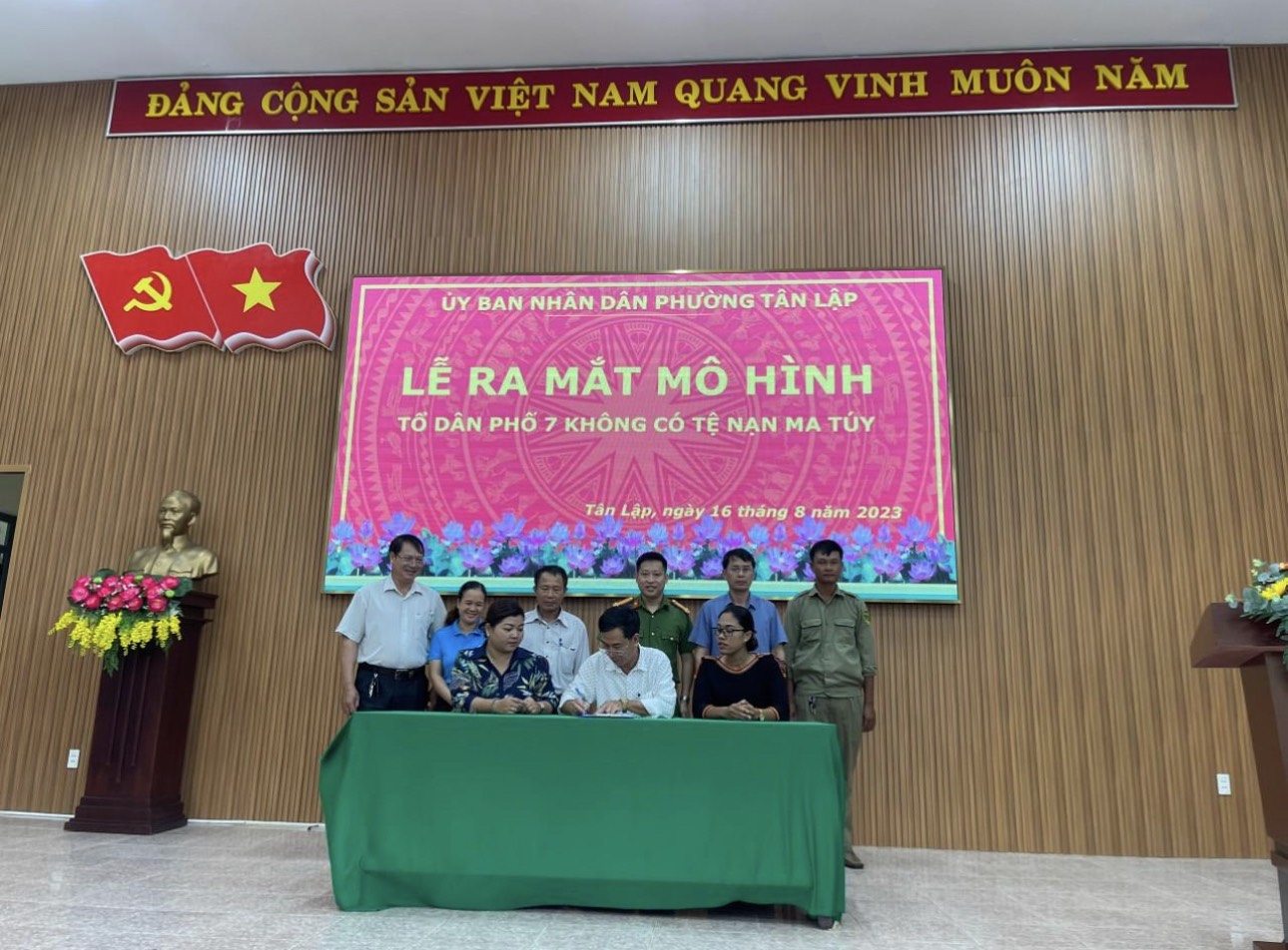 z4624896742825_232c52f51d7c0034385dc2cd87ea8615